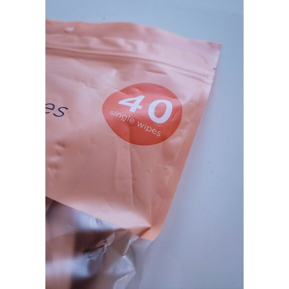 Brookstone Vitamin C Single Makeup Remover Towelettes – 40 Towelettes - Picture 3 of 5